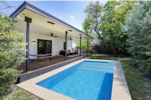 412 Nw 41st St, Miami