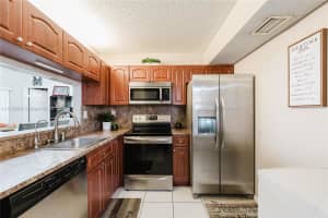 1100 N Hiatus Rd 1100 Pembroke Pines, FL 33026 - MLS#A11792493