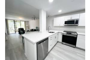 7950 W Mcnab Rd 222, Tamarac
