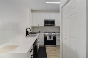 3330 Ne 13th Cir Dr 111-22, Homestead