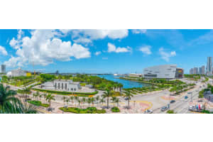 900 Biscayne Blvd 707, Miami