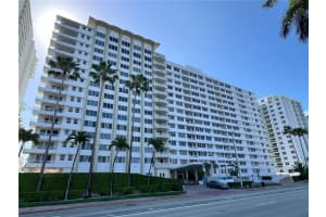 5005 Collins Ave 214, Miami Beach