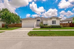 9334 SW 173rd Ter, Palmetto Bay, FL 33157 - MLS#A11792793