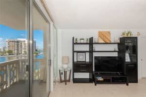 1817 S Ocean Dr APT 522, Hallandale Beach, FL 33009, Sold 08/28/25
