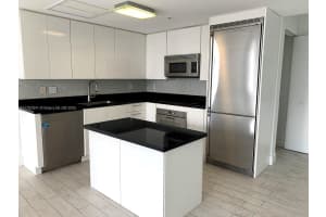 92 Sw 3rd St 3903, Miami