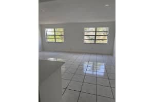 1350 W 53rd St APT 33, Hialeah, FL 33012, - MLS#A11792890