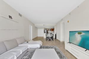 3131 NE 188th St APT 2510, Aventura, FL 33180, - MLS#A11792931