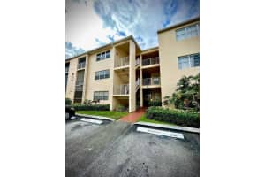 15320 Sw 106th Ter 1108, Miami