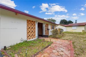 5200 SW 3rd St, Plantation, FL 33317, Sold 05/30/25