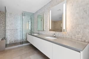 68 SE 6th St #3703, Miami, FL 33131, - MLS#A11793042