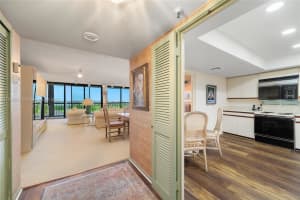 2450 Presidential Way 1607 West Palm Beach, FL 33401 - MLS#A11793065