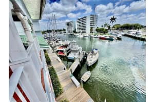 2415 NW 16th St Rd APT 101, Miami, FL 33125, - MLS#A11793070