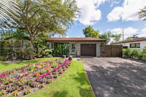 480 Nw 88th Ter, El Portal