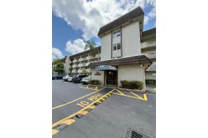 6080 Nw 44th St 205, Lauderhill