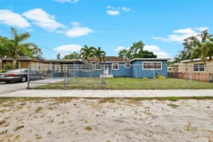 2870 Nw 169th Ter, Miami Gardens