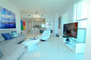 950 Brickell Bay Dr APT 4710, Miami, FL 33131, - MLS#A11793279