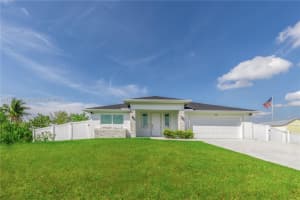 4405 Jacaranda Pkwy W Cape Coral, FL 33993 - MLS#A11793305