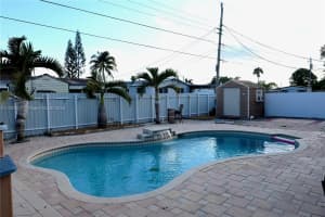 7000 SW 10th St, Pembroke Pines, FL 33023, - MLS#A11793317