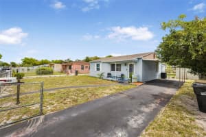 900 NW 130th St, North Miami, FL 33168, Sold 06/27/25