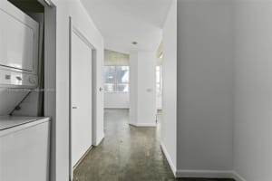133 SE 2nd Ave, Miami, FL 33131, Sold 05/28/25