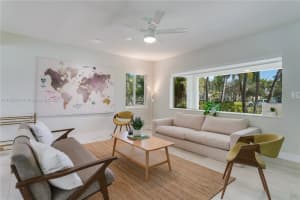 819 Hollywood Blvd, Hollywood, FL 33019, - MLS#A11793474