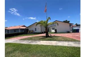 10433 Sw 21st Ter, Miami