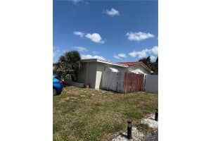 8940 Johnson St Pembroke Pines, FL 33024 - MLS#A11793526