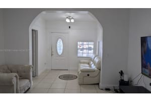 248 SW 18th Ct, Miami, FL 33135, Sold 09/10/25