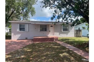 6437 Custer St, Hollywood