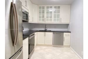 2500 Parkview Dr APT 519, Hallandale Beach, FL 33009, - MLS#A11793577