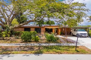 9341 Marine Dr, Cutler Bay