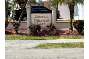 6612 Dahlia Dr, Miramar