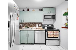 MLS# A11793656, North Miami, Florida 33181
