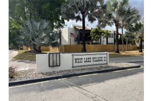 460 W Park Dr 103, Miami