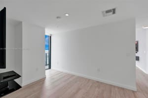 Brickell Heights Condo, 55 SW 9th St, Miami, FL 33130, Sold 10/21/25