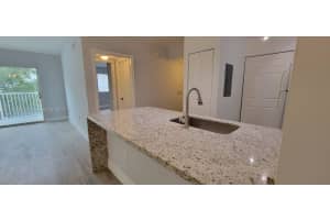 677 Sw 111th Ave 303 Pembroke Pines, FL 33025 - MLS#A11793880