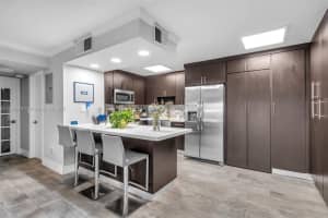 7215 Miami Lakes Dr, Miami Lakes, FL 33014, Sold 08/15/25
