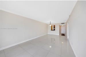 2450 NE 135th St APT 1006, North Miami, FL 33181, - MLS#A11794003