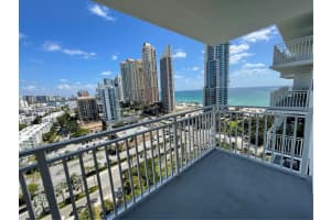 210 174th St, Sunny Isles Beach, FL 33160, Sold 08/25/25