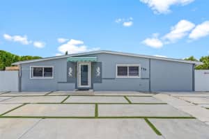 280 Nw 184th Ter, Miami Gardens