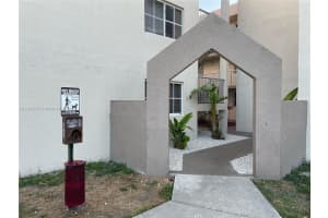 6195 NW 186th St, Hialeah, FL 33015, Sold 06/10/25