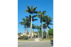 10022 NW 7th St, Miami, FL 33172, Sold 07/19/25