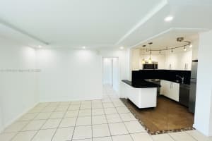 1050 SE 15th St 307, Fort Lauderdale, FL 33316 - MLS#A11794406