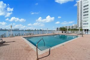 1228 West Ave 605, Miami Beach