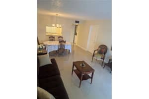 901 Colony Point Cir 217, Pembroke Pines