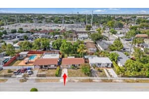 6209 Dawson St, Hollywood, FL 33023 - MLS#A11794485