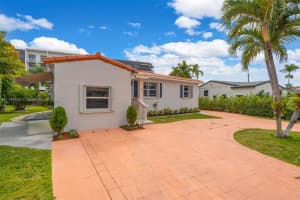 1621 SW 32nd Ct, Miami, FL 33145, - MLS#A11794513