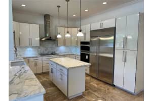 10600 SW 69th Ave, Pinecrest, FL 33156 - MLS#A11794644