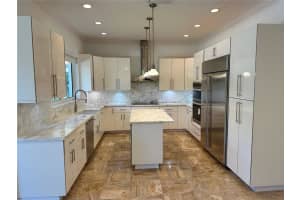 10600 SW 69th Ave, Pinecrest, FL 33156 - MLS#A11794644