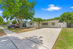 9456 SW 52nd Ct, Cooper City, FL 33328, Sold 06/17/25